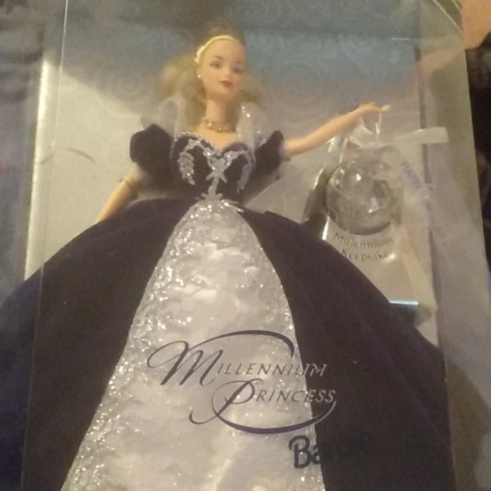 Millennium princess Barbie yr (2000)